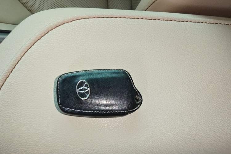 Used Toyota Camry 2018 2.5G Luxury Edition Interior 1