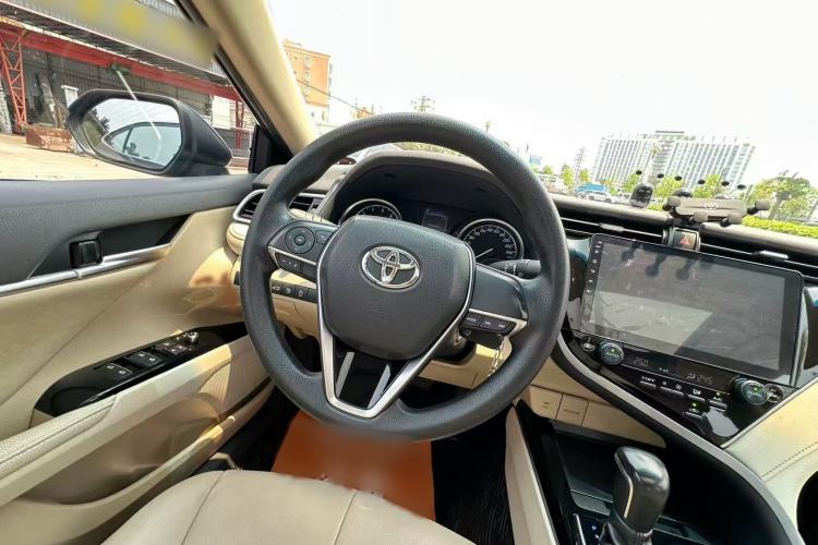 Used Toyota Camry 2018 2.0E Elite Edition Interior 1
