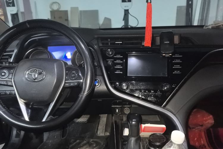 Used Toyota Camry 2018 2.0G Luxury Edition Interior 2