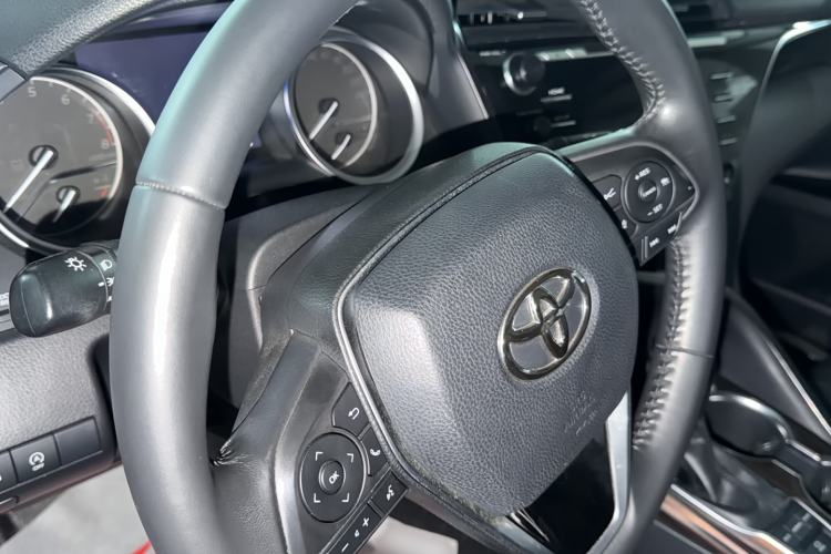 Used Toyota Camry 2018 2.5G Luxury Edition Interior 3