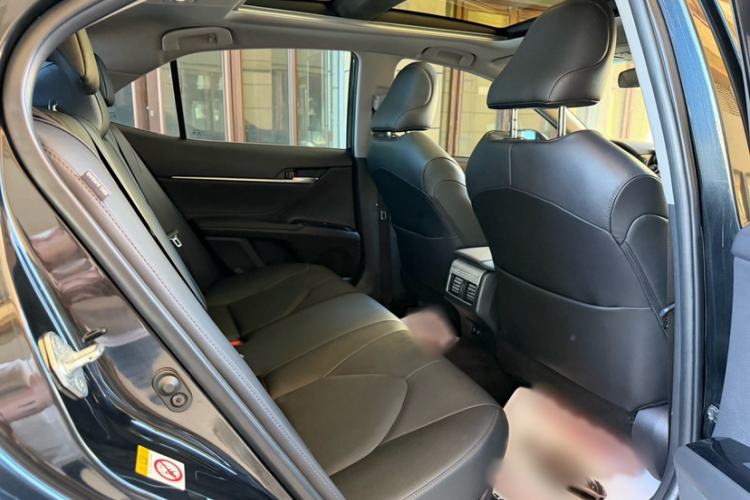 Used Toyota Camry 2018 Dual-Engine 2.5 HG Luxury Edition Interior 3
