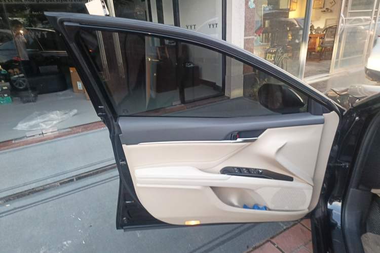 Used Toyota Camry 2018 2.0E Leading Edition Left Front Door Interior