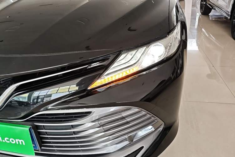 Used Toyota Camry 2018 2.0G Luxury Edition Left Front Headlight