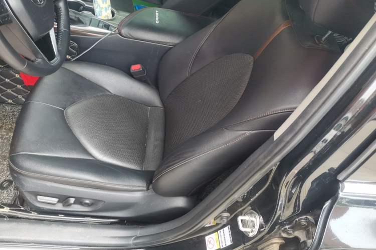 Used Toyota Camry 2018 2.0G Luxury Edition Left Front Seat