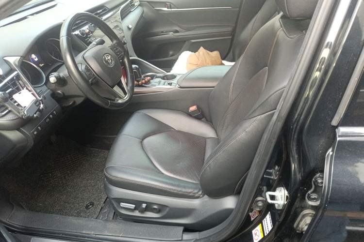 Used Toyota Camry 2018 2.5G Luxury Edition Left Front Seat