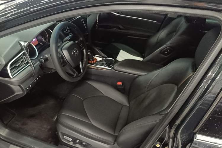 Used Toyota Camry 2018 2.5G Luxury Edition Left Front Seat