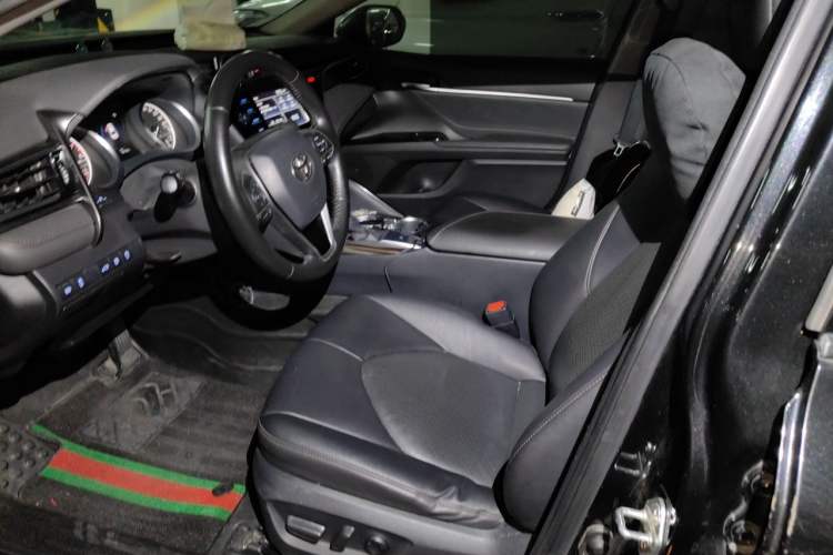 Used Toyota Camry 2018 2.0G Luxury Edition Left Front Seat