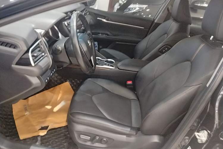 Used Toyota Camry 2018 2.5G Luxury Edition Left Front Seat