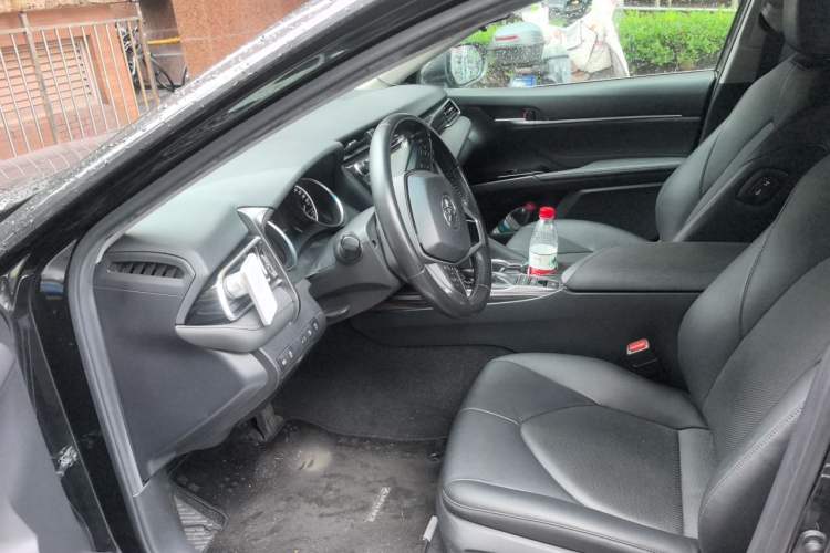 Used Toyota Camry 2018 2.5G Luxury Edition Left Front Seat