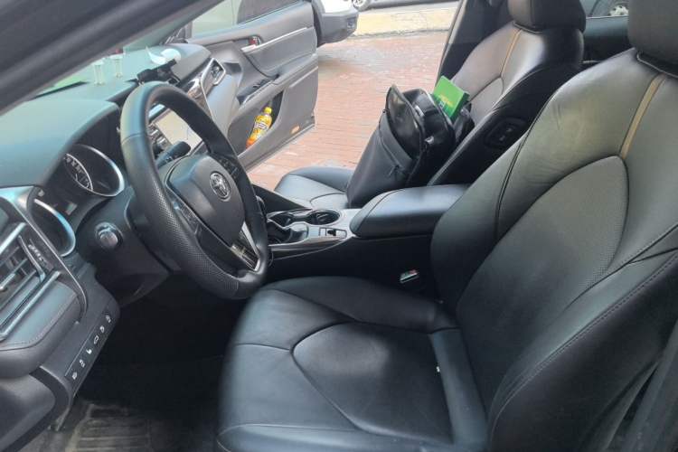 Used Toyota Camry 2018 2.0G Luxury Edition Left Front Seat