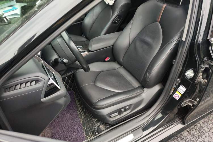 Used Toyota Camry 2018 2.5G Luxury Edition Left Front Seat