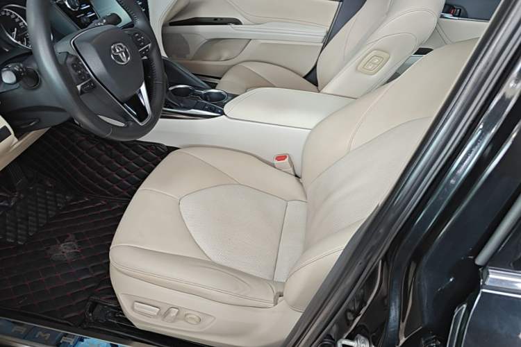 Used Toyota Camry 2018 2.0G Luxury Edition Left Front Seat
