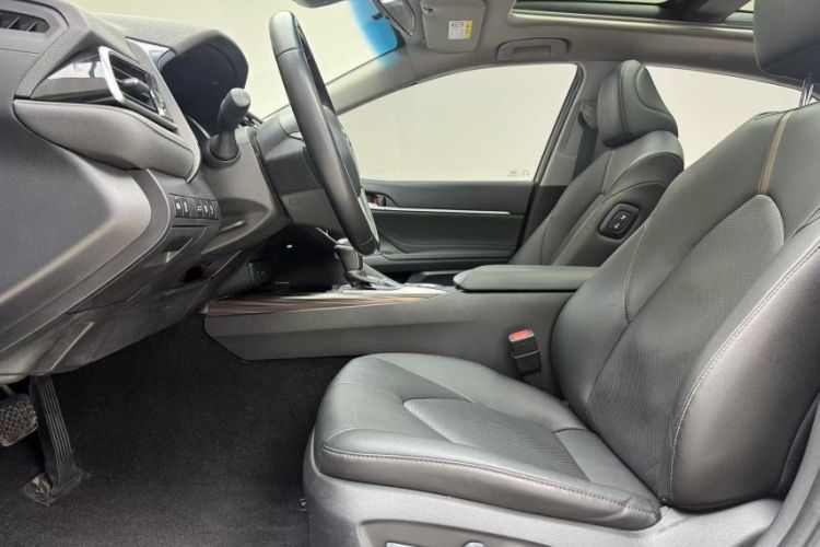 Used Toyota Camry 2018 2.5G Luxury Edition Left Front Seat