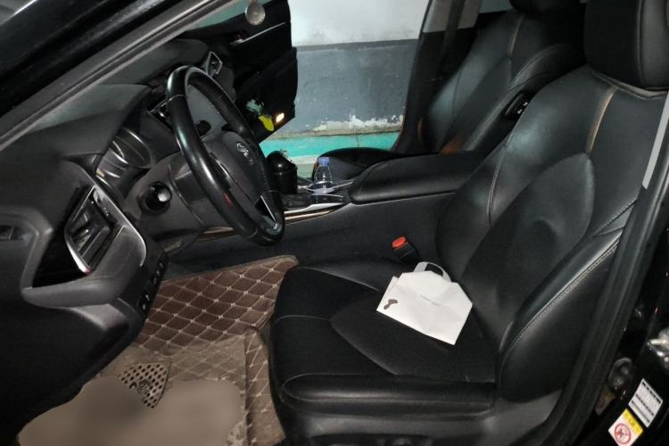 Used Toyota Camry 2018 2.5G Luxury Edition Left Front Seat