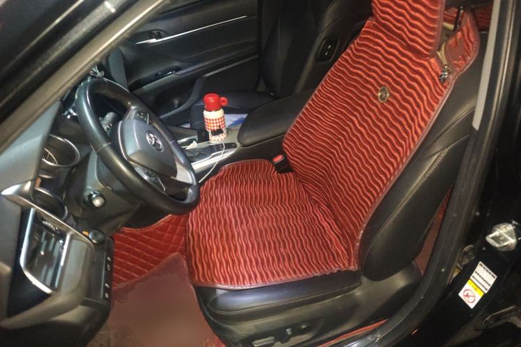 Used Toyota Camry 2018 Dual-Engine 2.5 HG Luxury Edition Left Front Seat