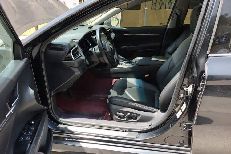 Used Toyota Camry 2018 2.5G Luxury Edition Left Front Seat