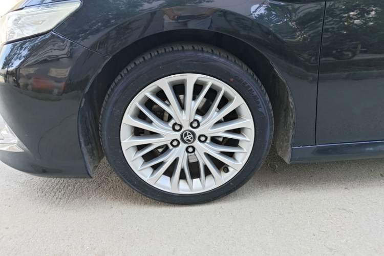 Used Toyota Camry 2018 2.5G Luxury Edition Left Front Wheel Hub