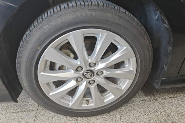 Used Toyota Camry 2018 2.0G Luxury Edition Left Front Wheel Hub