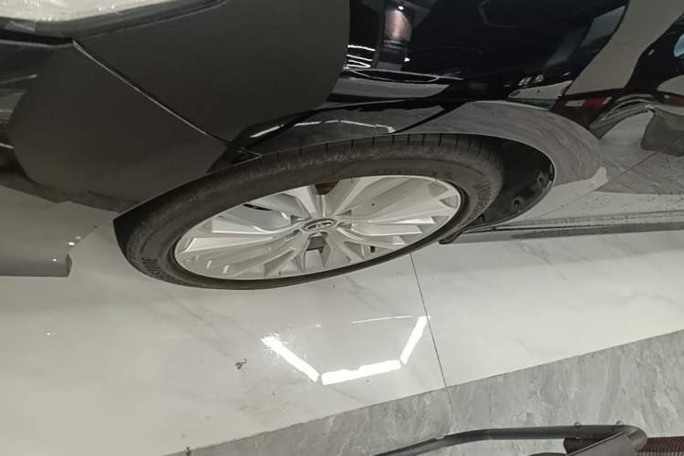Used Toyota Camry 2018 2.5G Luxury Edition Left Front Wheel Hub