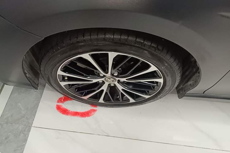 Used Toyota Camry 2018 2.5S Fēngshàng Edition Left Front Wheel Hub