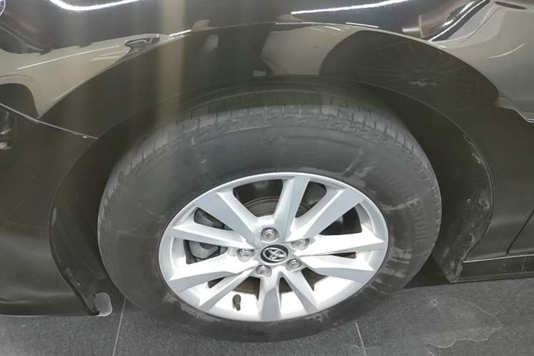 Used Toyota Camry 2018 2.0E Leading Edition Left Front Wheel Hub