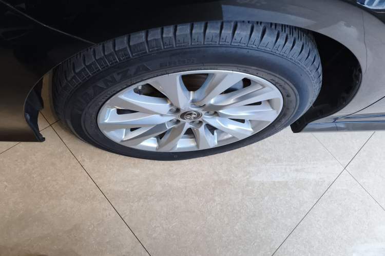 Used Toyota Camry 2018 2.0G Luxury Edition Left Front Wheel Hub
