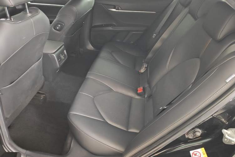 Used Toyota Camry 2018 2.5G Luxury Edition Left Rear Seat