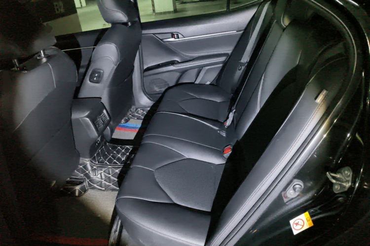 Used Toyota Camry 2018 2.5G Luxury Edition Left Rear Seat