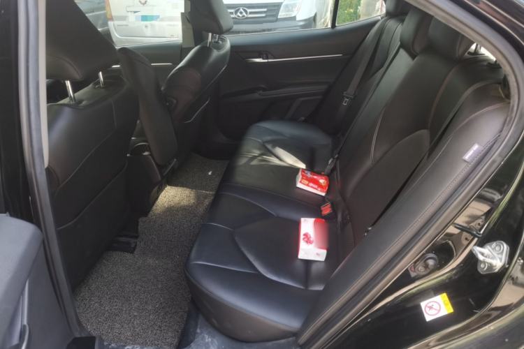Used Toyota Camry 2018 2.5G Luxury Edition Left Rear Seat
