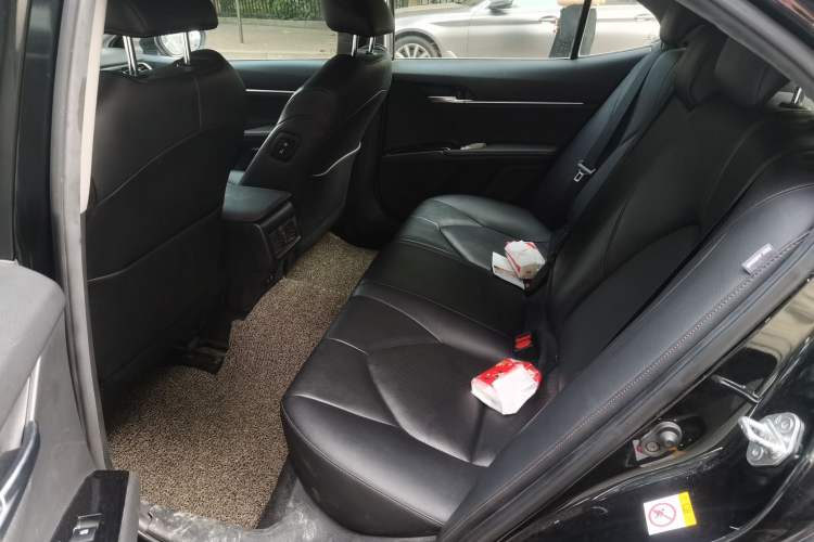 Used Toyota Camry 2018 2.5G Luxury Edition Left Rear Seat