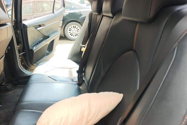 Used Toyota Camry 2018 2.0G Luxury Edition Left Rear Seat