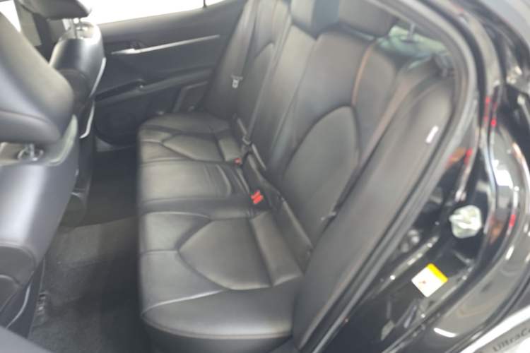 Used Toyota Camry 2018 2.0G Luxury Edition Left Rear Seat