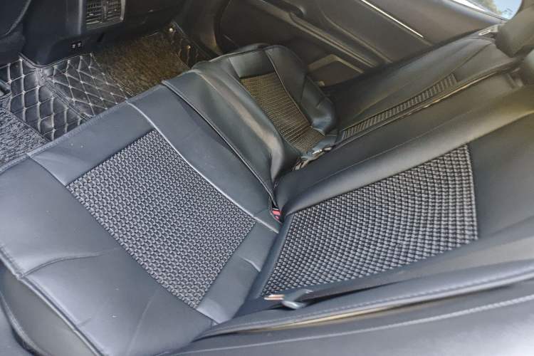 Used Toyota Camry 2018 2.5G Luxury Edition Left Rear Seat