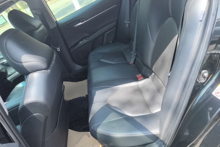 Used Toyota Camry 2018 Dual-Engine 2.5 HG Luxury Edition Left Rear Seat