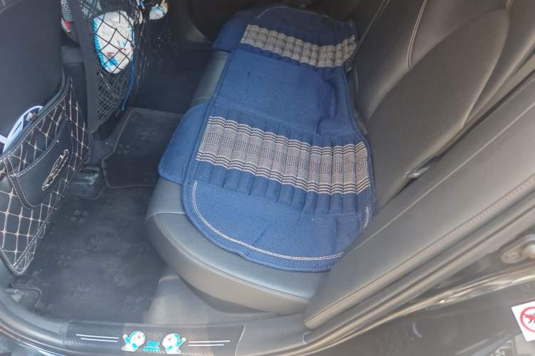 Used Toyota Camry 2018 Dual-Engine 2.5 HG Luxury Edition Left Rear Seat