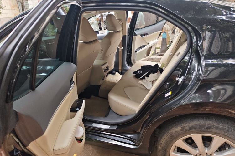 Used Toyota Camry 2018 2.0G Luxury Edition Left Rear Seat