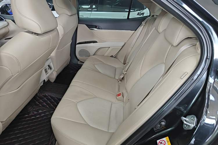 Used Toyota Camry 2018 2.0G Luxury Edition Left Rear Seat