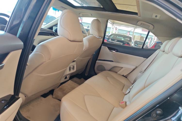 Used Toyota Camry 2018 2.5G Luxury Edition Left Rear Seat