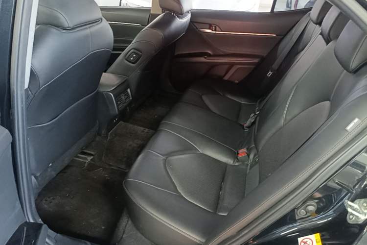 Used Toyota Camry 2018 2.5G Luxury Edition Left Rear Seat