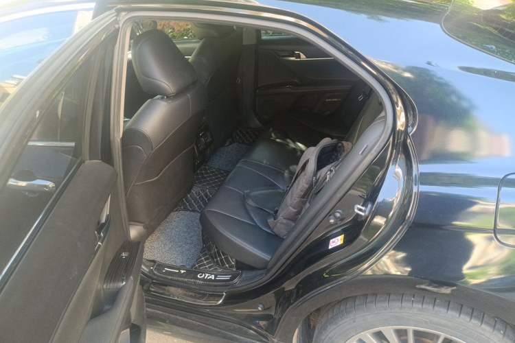 Used Toyota Camry 2018 Dual-Engine 2.5 HG Luxury Edition Left Rear Seat