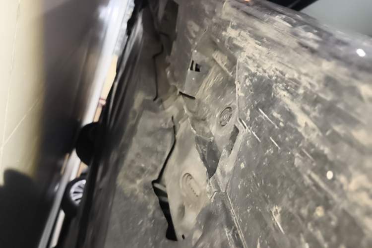 Used Toyota Camry 2018 2.0G Luxury Edition Left Side Sill