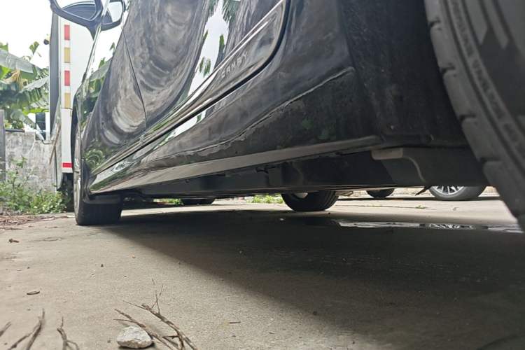 Used Toyota Camry 2018 Dual-Engine 2.5 HG Luxury Edition Left Side Sill