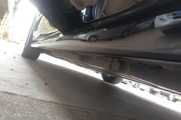 Used Toyota Camry 2018 2.0E Elite Edition Left Side Sill