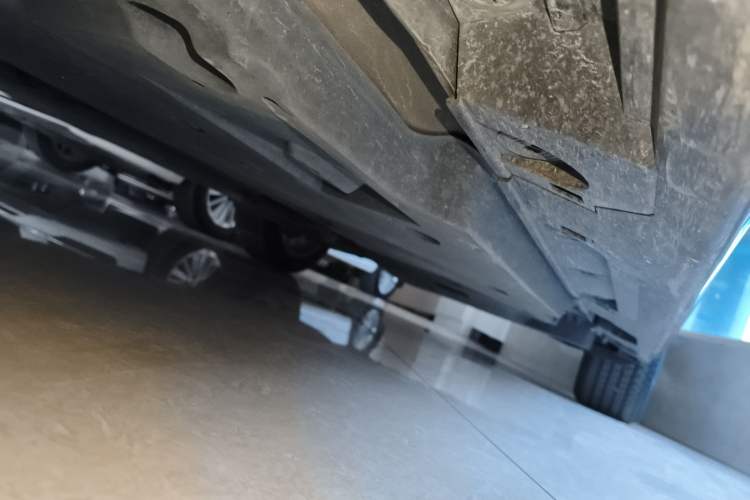 Used Toyota Camry 2018 2.0G Luxury Edition Left Side Sill