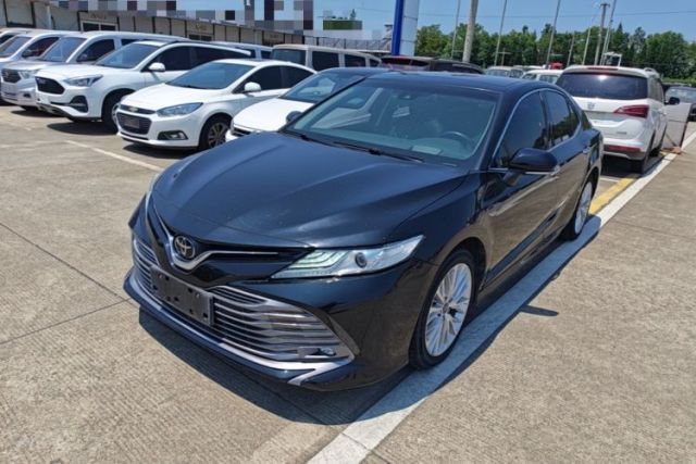 Ojetý Toyota Camry 2018 2.5G Luxury Edition