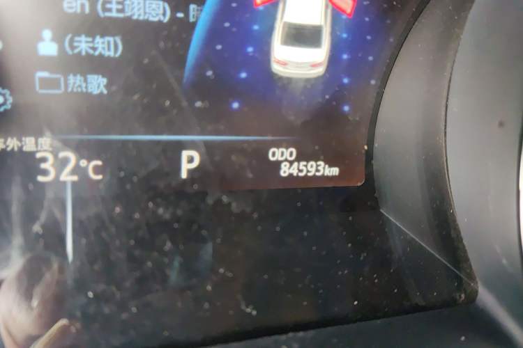 Used Toyota Camry 2018 2.5G Luxury Edition Odometer Close Up