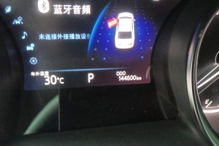 Used Toyota Camry 2018 2.5G Luxury Edition Odometer Close Up