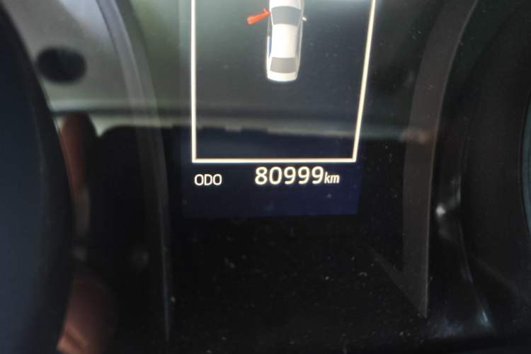 Used Toyota Camry 2018 2.0E Leading Edition Odometer Close Up