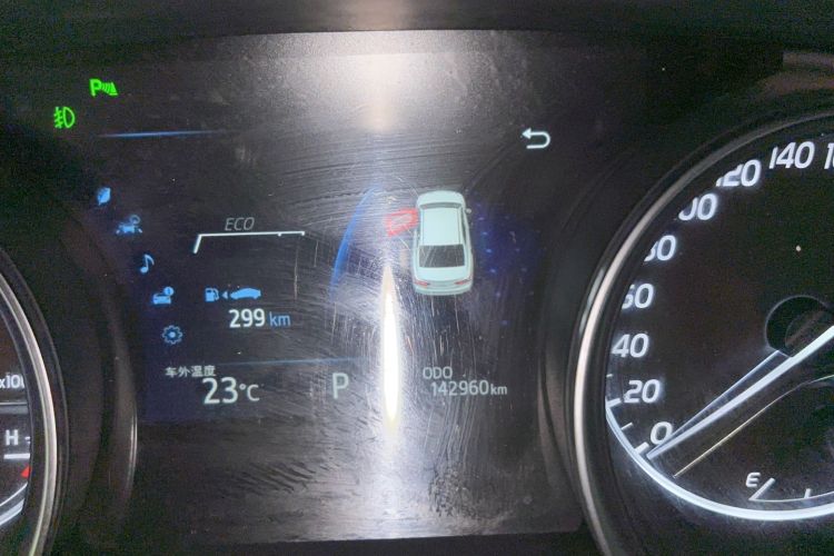 Used Toyota Camry 2018 2.5G Luxury Edition Odometer Close Up