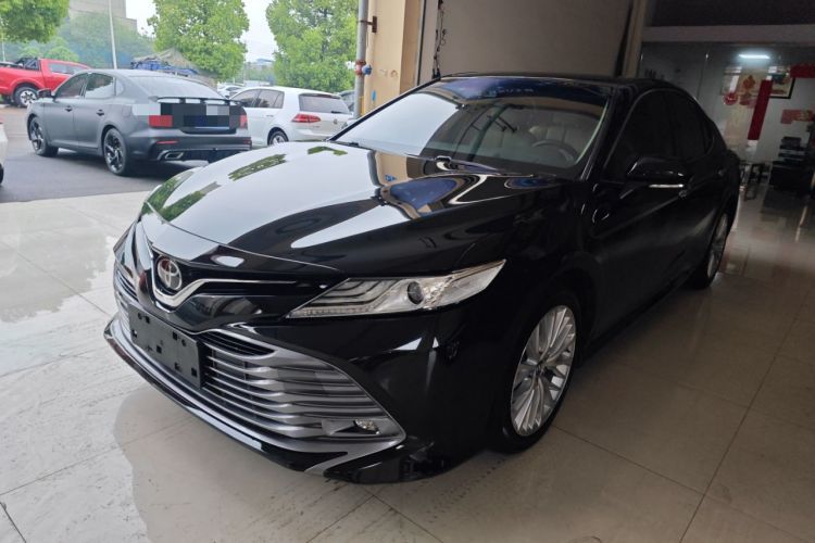 Used Toyota Camry 2018 2.5G Luxury Edition Guazi used car, China used car export, Used car for sale, Used cars, Cheapest cars for sale